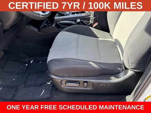 Used 2023 Toyota Tacoma TRD Sport AWD/4WD image 15