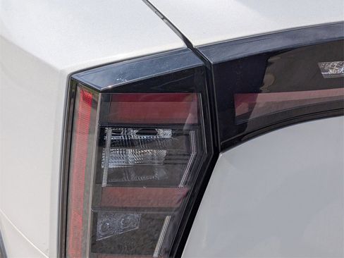 New 2026 Nissan Kicks SV image 13