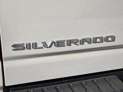 New 2026 Chevrolet Silverado 2500 Custom w/ Custom Value Package image 5