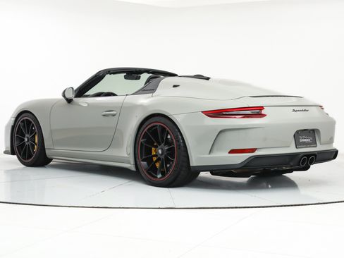 Used 2019 Porsche 911 Speedster RWD image 4