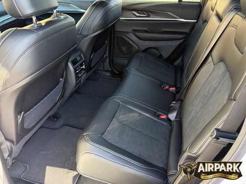 New 2026 Jeep Grand Cherokee Altitude AWD/4WD image 14