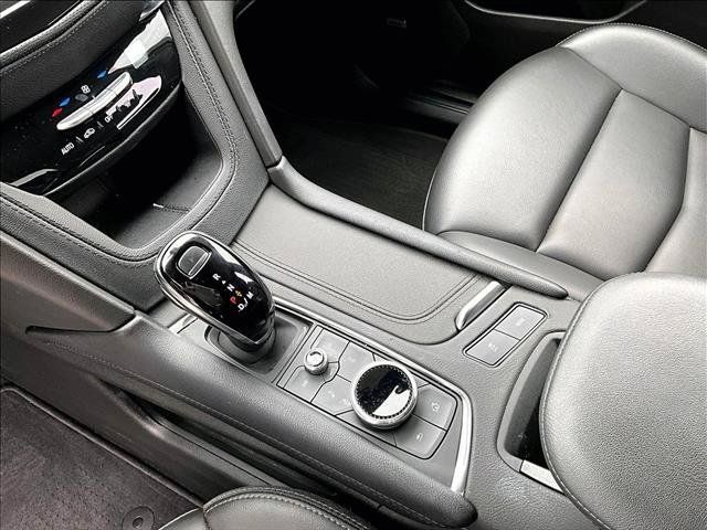 Used 2025 Cadillac XT5 Luxury FWD image 15