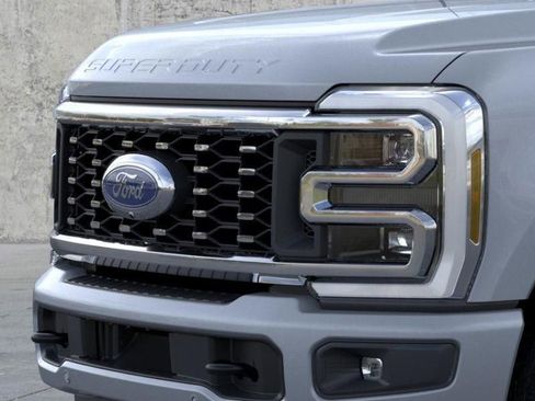 New 2025 Ford F350 Platinum image 17