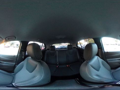 Used 2025 Buick Encore GX Preferred image 36