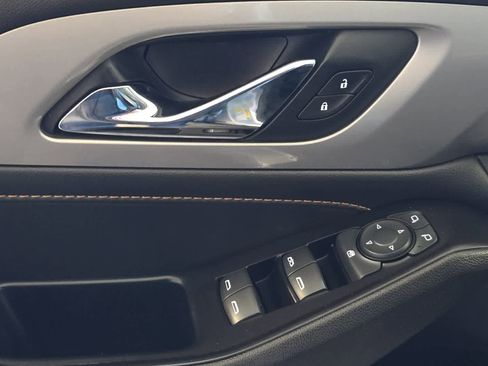 Used 2020 Chevrolet Traverse RS image 15