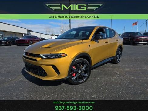 Used 2024 Dodge Hornet R/T image 1