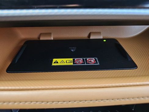 Used 2025 Toyota Highlander Platinum image 22