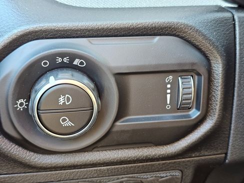 New 2026 Jeep Gladiator Sport image 19