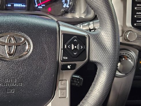 Used 2023 Toyota 4Runner SR5 AWD/4WD image 28