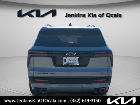 Used 2026 Chevrolet Traverse Z71 w/ Driver Confidence Package image 7