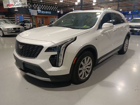 Used 2021 Cadillac XT4 Premium Luxury AWD/4WD image 5