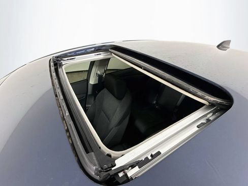 Used 2025 Honda Accord SE image 14