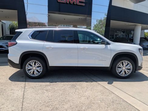 New 2026 GMC Acadia Elevation w/ Elevation Premium Package FWD image 2