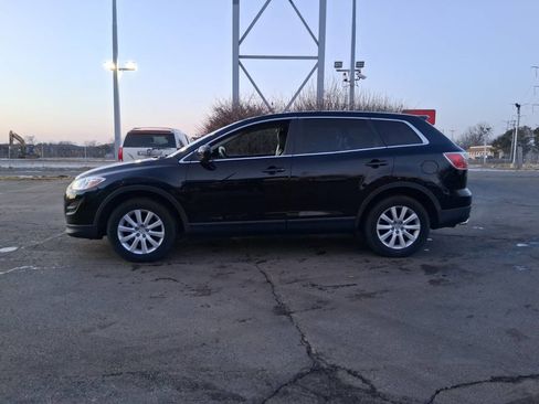 Used 2010 MAZDA CX-9 Touring w/ Moonroof & Bose Audio Pkg image 4