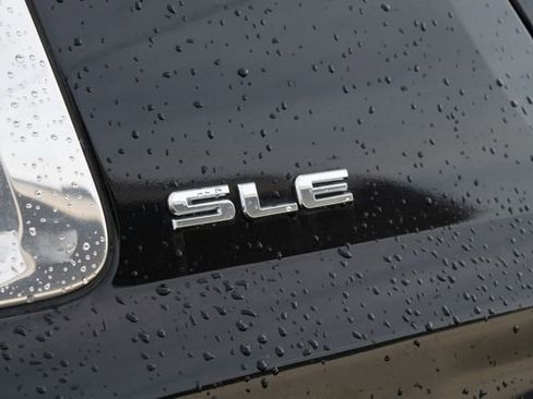 Used 2019 GMC Yukon XL SLE image 9