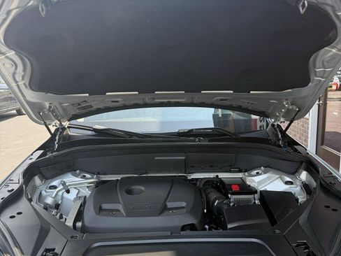 Used 2019 Volvo XC90 T6 Momentum w/ Advanced Package AWD/4WD image 8