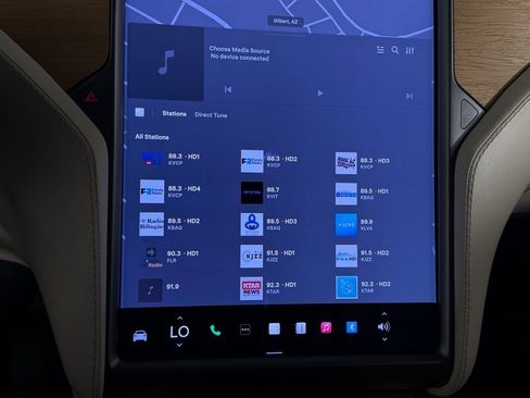 Used 2020 Tesla Model X Long Range image 32