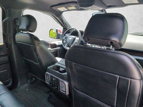 Used 2017 Ford F150 Platinum w/ Equipment Group 701A Luxury AWD/4WD image 21