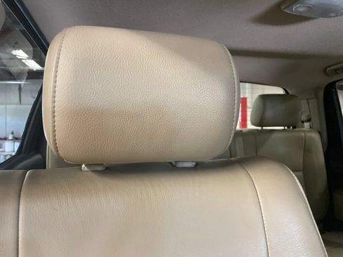 Used 2011 Toyota Tundra Limited w/ Memory Pkg AWD/4WD image 36