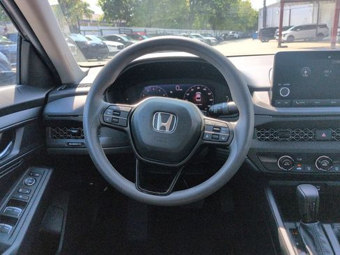 Used 2025 Honda Accord LX image 22