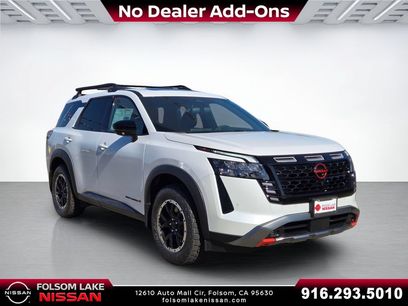 New 2026 Nissan Pathfinder Rock Creek w/ Rock Creek Premium Package