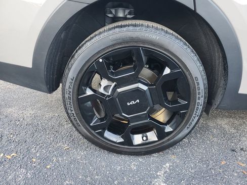 Certified 2024 Kia Sorento SX Prestige image 7