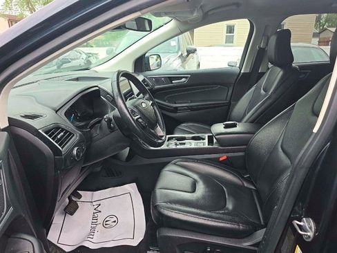 Used 2022 Ford Edge Titanium AWD/4WD image 5