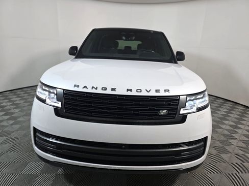 Used 2024 Land Rover Range Rover SE image 2
