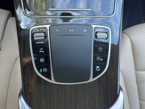 Used 2021 Mercedes-Benz GLC 300 image 47