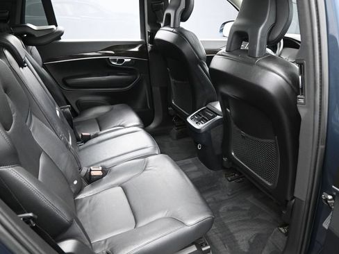 Used 2018 Volvo XC90 T6 Momentum w/ Convenience Package AWD/4WD image 29