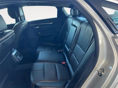 Used 2014 Chevrolet Impala LTZ image 11