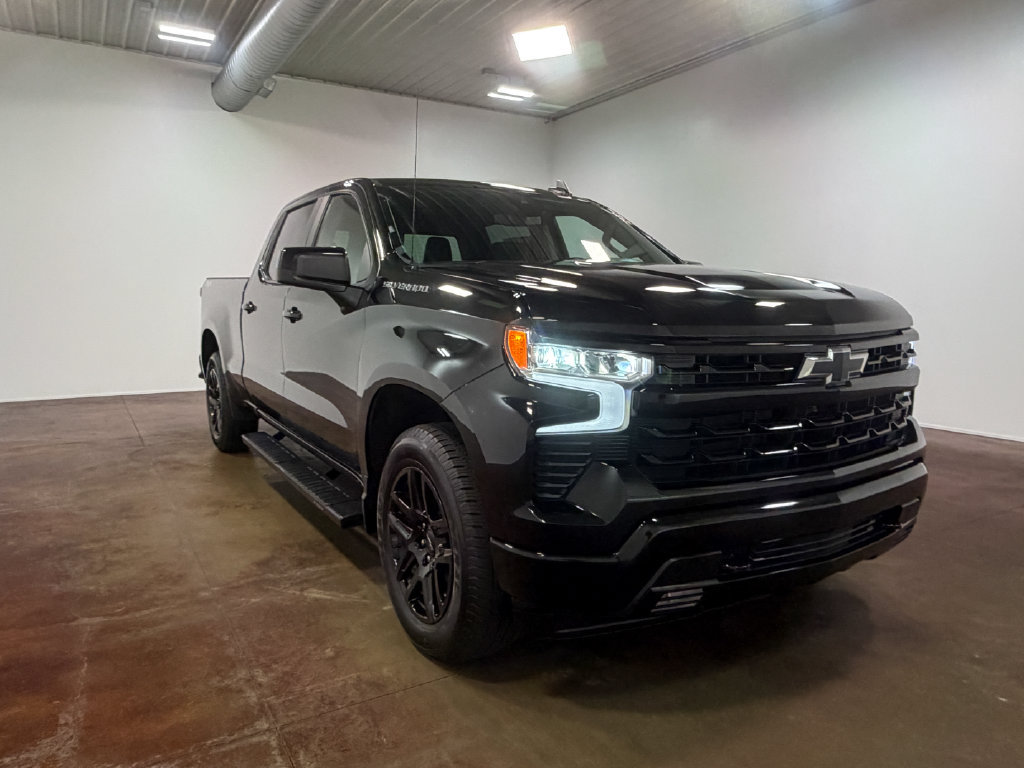 Used 2025 Chevrolet Silverado 1500 RST w/ Convenience Package II AWD/4WD image 32