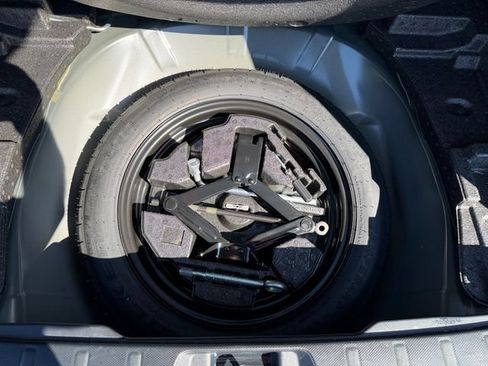 Certified 2023 Subaru Forester Premium AWD/4WD image 20