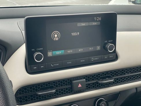 Used 2023 Honda HR-V LX image 19