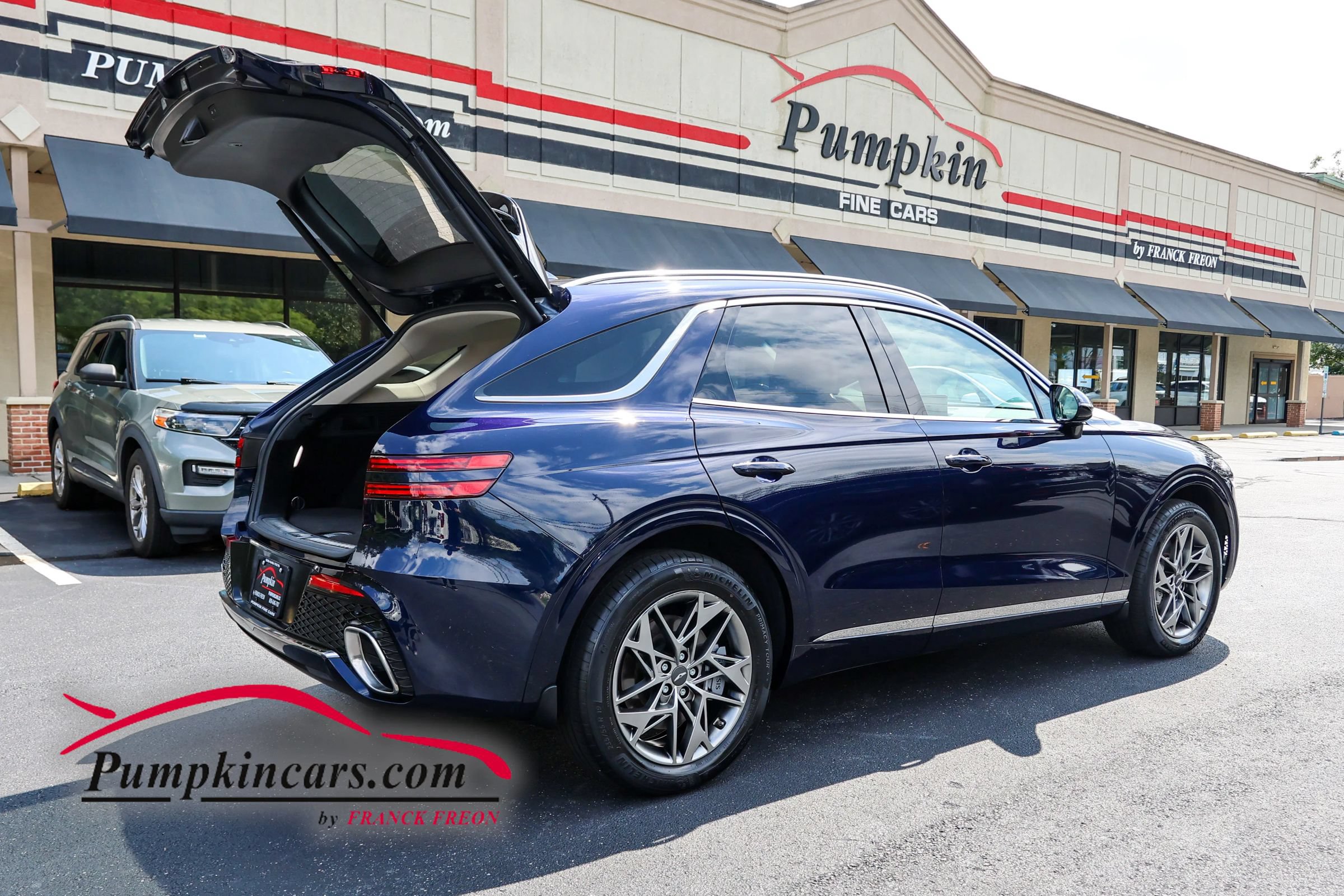 Used 2023 Genesis GV70 2.5T w/ Select Package AWD/4WD image 10
