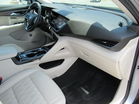 Used 2021 Buick Envision Avenir w/ Technology Package II FWD image 11