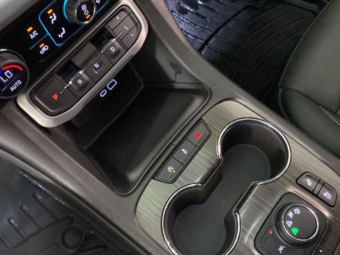 Used 2023 GMC Acadia SLT w/ Preferred Package AWD/4WD image 25