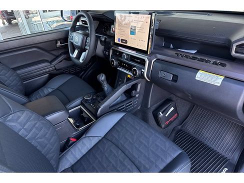 New 2026 Toyota Tacoma TRD Off-Road AWD/4WD image 17
