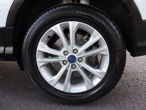 Used 2017 Ford Escape SE AWD/4WD image 43