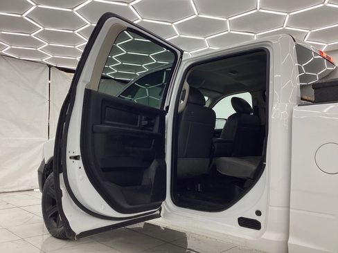 Used 2018 RAM 1500 Tradesman image 22