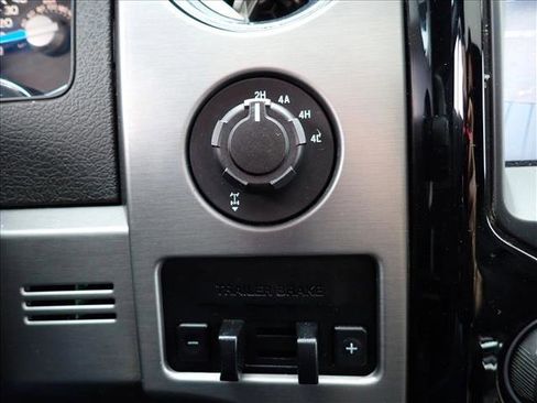 Used 2014 Ford F150 Limited image 23