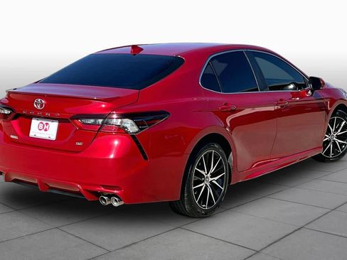 Used 2023 Toyota Camry SE FWD image 13