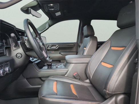 Used 2023 GMC Sierra 1500 AT4 w/ AT4 Premium Package AWD/4WD image 12