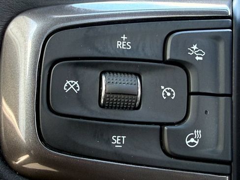 Used 2022 Chevrolet Tahoe RST w/ Luxury Package AWD/4WD image 20