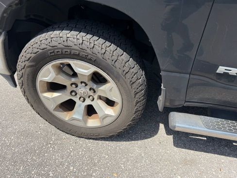 Used 2019 RAM 1500 Big Horn image 9