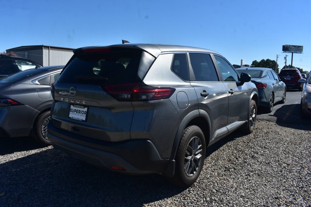Used 2023 Nissan Rogue S FWD image 4