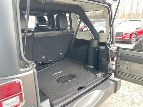 Used 2017 Jeep Wrangler Unlimited Sport image 22