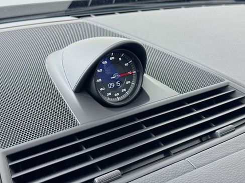 Certified 2023 Porsche Panamera Platinum Edition image 19