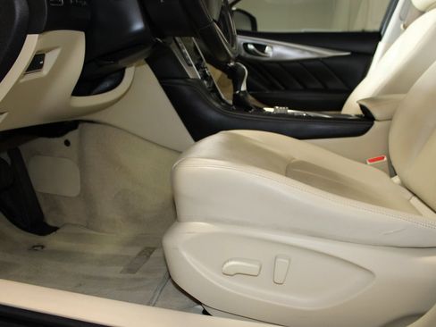 Used 2015 INFINITI Q50 Premium RWD image 23