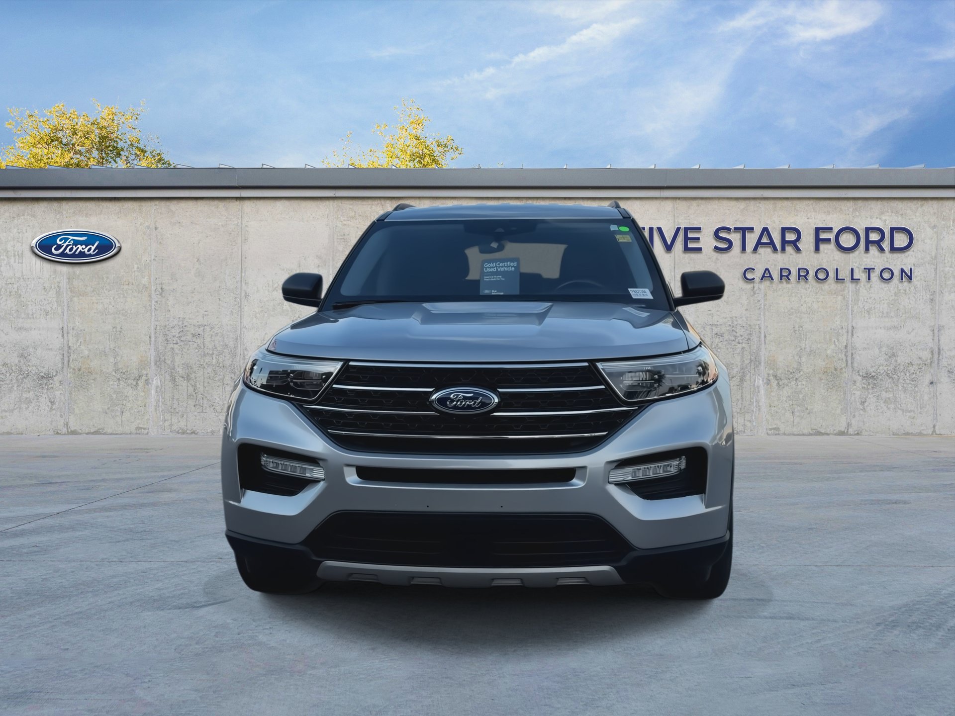Certified 2021 Ford Explorer XLT w/ Equipment Group 202A RWD image 3